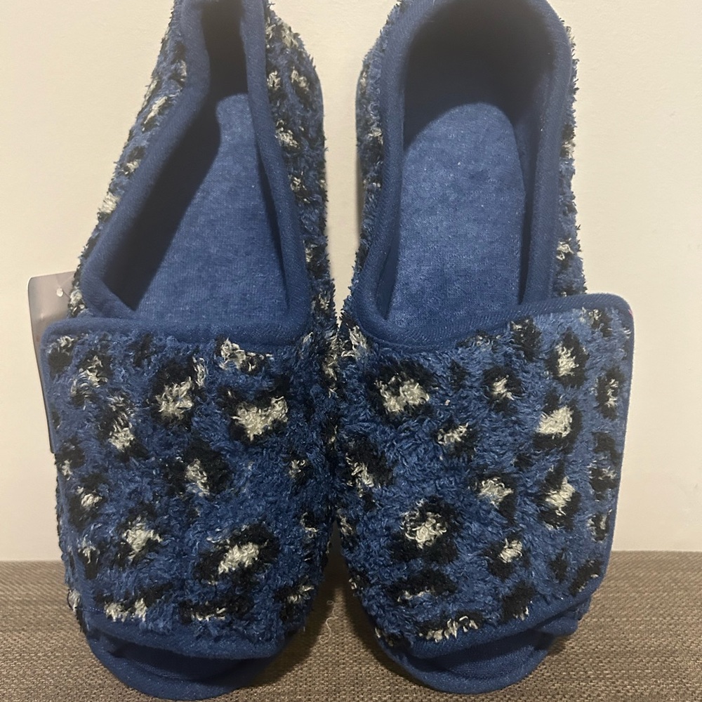Expandable Git-up Animal Print Adjustable Slippers